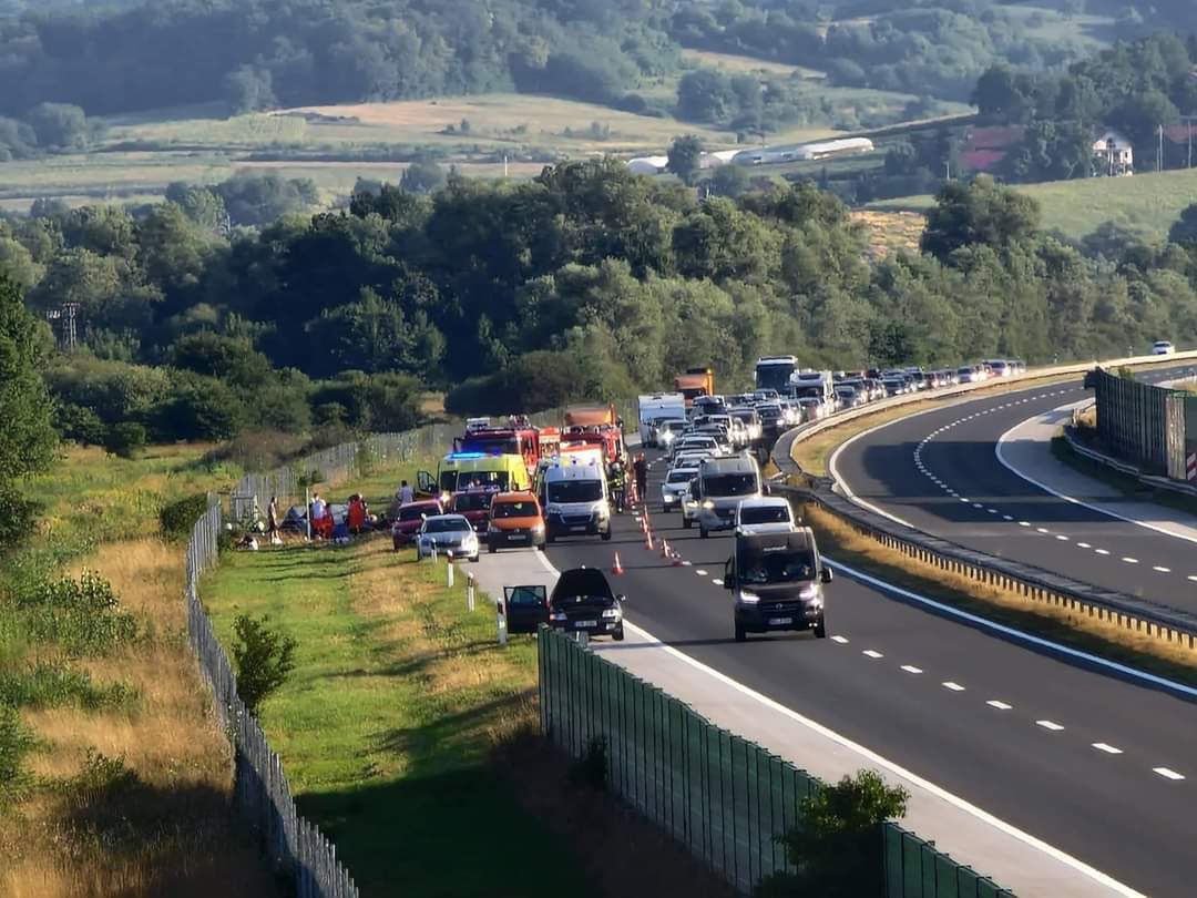 Wypadek polskiego autokaru w Chorwacji. Nie żyje 12 osób, trwa akcja ratunkowa (Aktualizacja)