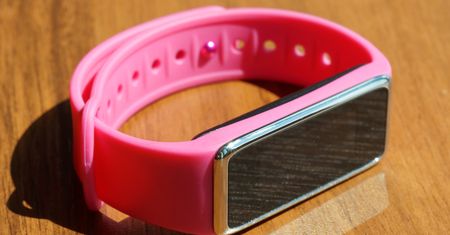 Test MyKronoz ZeFit 3 – niezła opaska sportowa z kiepską aplikacją