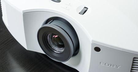 Projektor kina domowego Sony VPL-HW45ES – diament dla wymagających