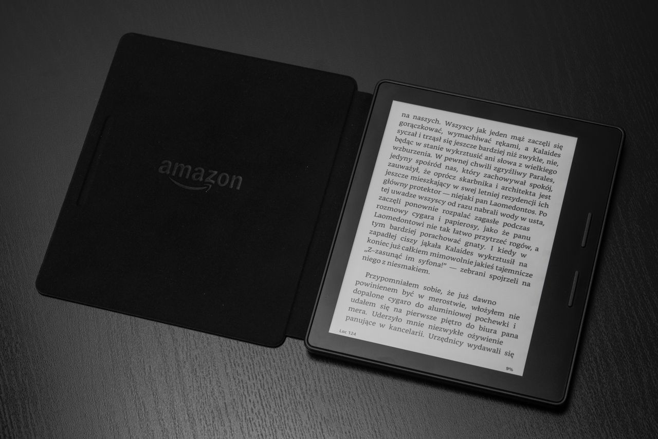 Kindle Oasis, nowy, jeszcze lepszy czytnik Amazona za ponad 1250 złotych