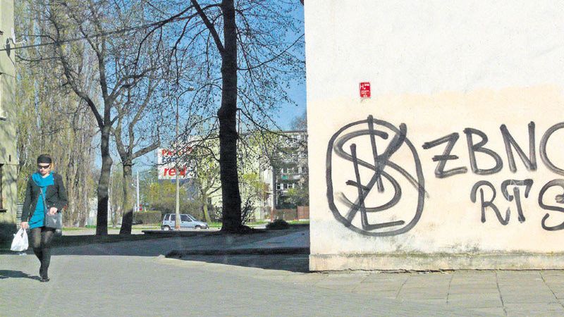 Wojnę zwolenników łódzkich drużyn najlepiej widać na murach