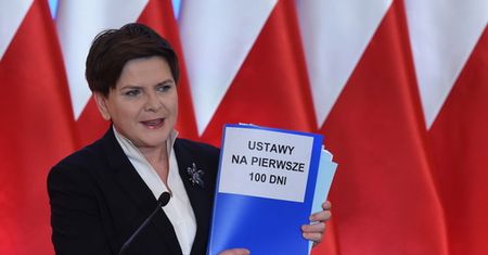 100 dni rządu PiS. "Sukcesem jest program Rodzina 500 plus"