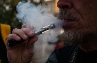 Szef nie może zakazać e-papierosów w firmie