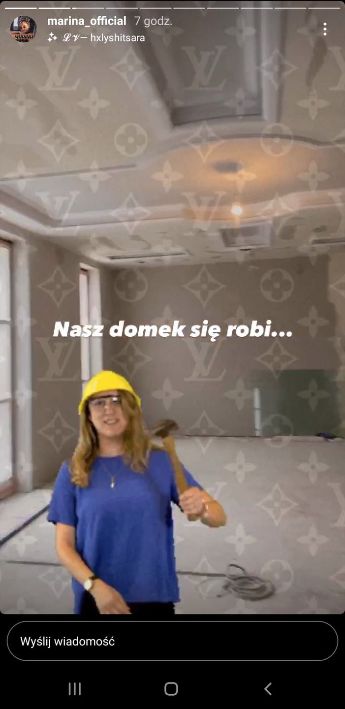 Marina pochwaliła się budową