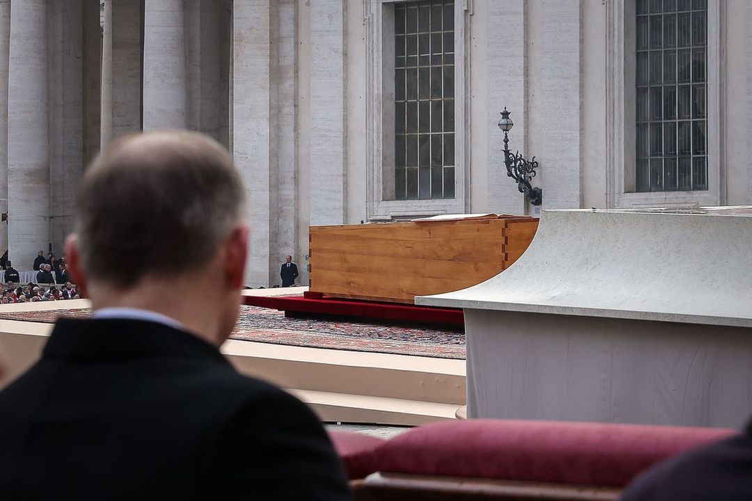 Pogrzeb Benedykta XVI. Prezydent Andrzej Duda oddał mu hołd