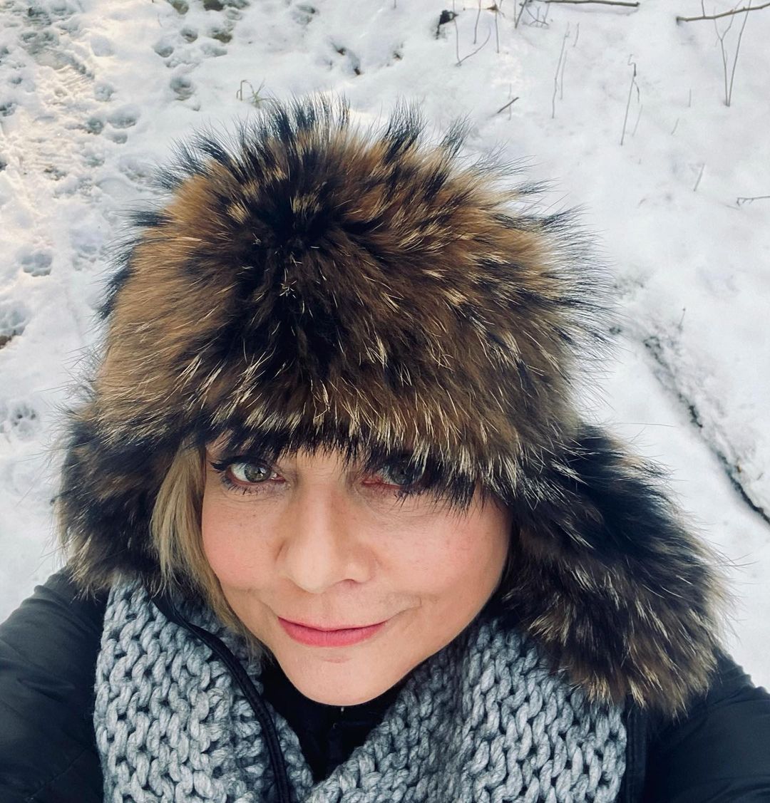 Małgorzata Ostrowska-Królikowska selfie na śniegu