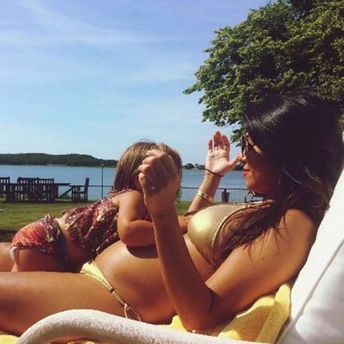 Kourtney Kardashian pokazała ciążowy brzuszek