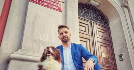 Radny z Poznania zrezygnował z mandatu po kontrowersjach związanych z naruszeniem przepisów