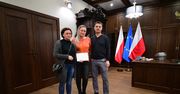 Kolejne środki na rehabilitację Oliwki potrąconej przez pociąg