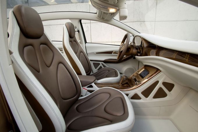 Mercedes BlueZERO E-CELL PLUS