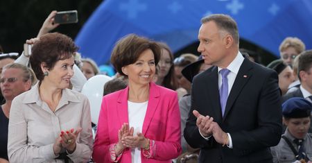 "Nie jest to obietnica wyborcza, tylko fakt". Minister o podwyżce 500 plus od stycznia