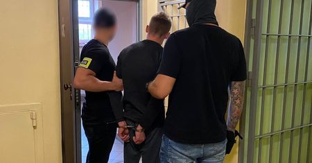 22-latka zgwałcona na klatce schodowej. Wracała z pracy