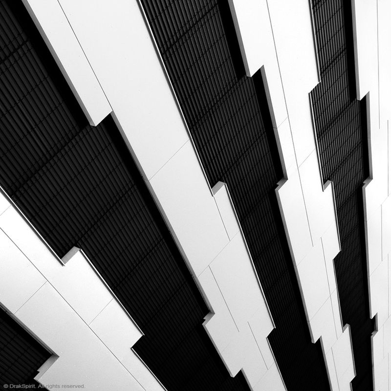 DrakSpirit pokazuje swój świat w mrocznych, geometrycznych fotografiach 11