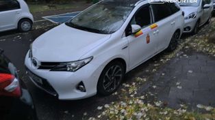 Warszawa: Nocą na Ochocie wybito szyby i okradziono auta przewozu osób