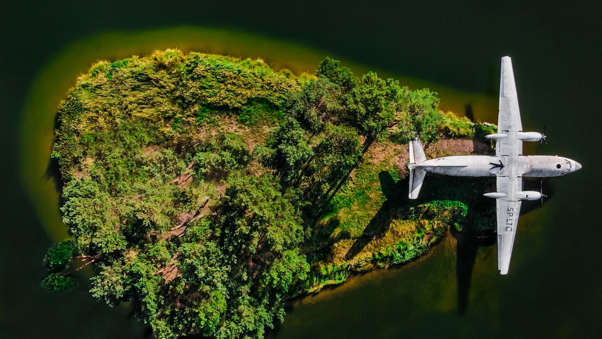 Zdjęcie dnia. Selfie na samolocie z opuszczonej wyspy 1