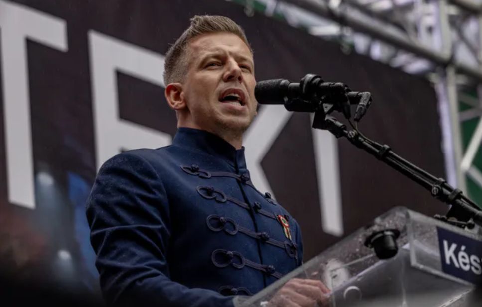 "Wpadłem w pułapkę". Szokujące wyznanie rywala Orbána o nagraniu z sypialni