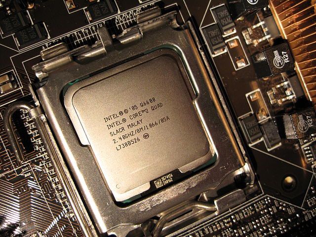 Intel Core 2 Quad Q6600.