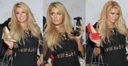 Paris Hilton pozuje z butami (ZDJĘCIA)