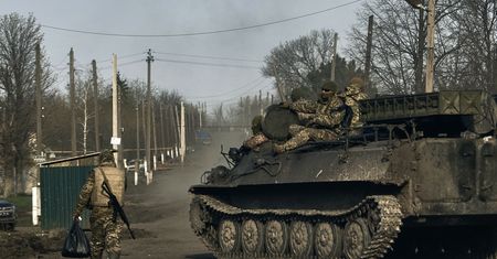 "Wiemy, kim jest". Znają wojskowego, który ściął głowę Ukraińcowi