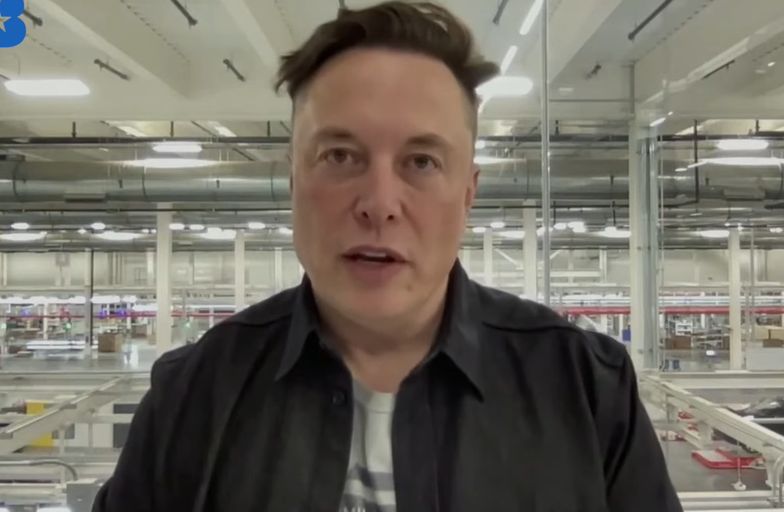 Elon Musk wszczepi pierwszy mikroczip do mózgu człowieka. Padła data