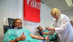 Redakcja „Faktu” oddaje krew i zachęca do tego inne firmy