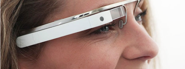 Okulary od Google - przyjmą się? (Fot.: bluecompass.com)