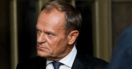 Krytyczny Tusk. "Odwaga bardzo staniała"