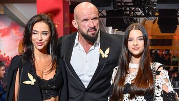 17-letnia córka Tomasza Oświecińskiego przeszła OPERACJĘ. Aktor mówi, jak się czuje Maja