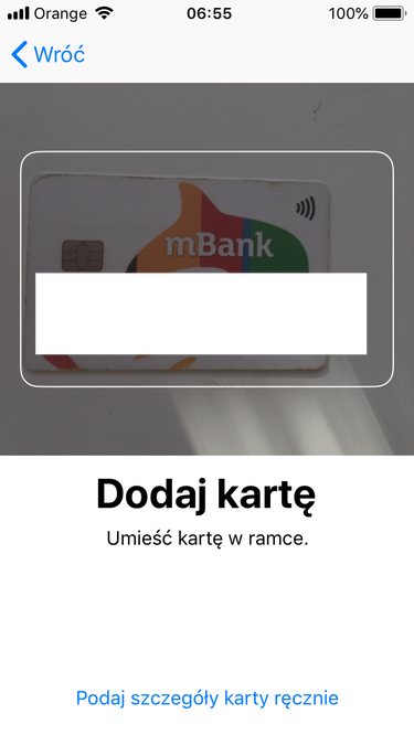 Skanowanie karty w aplikacji Wallet. Dane można także wprowadzić ręcznie.