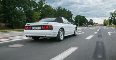 Po MX-5, czas na RX-7. Mazda wznowi produkcję części do 2. i 3. generacji modelu
