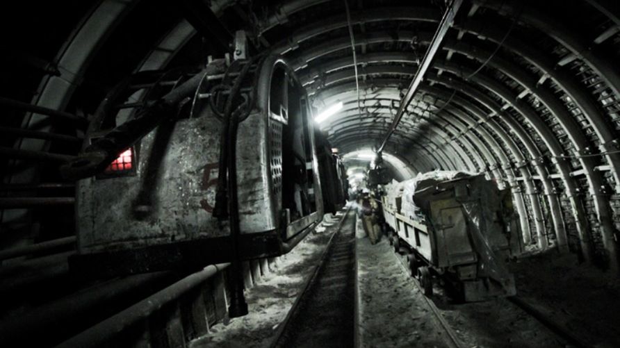 Władze kopalni informują, że przygotowania do wydobywania węgla z rekordowo długiej ściany trwały kilka lat 