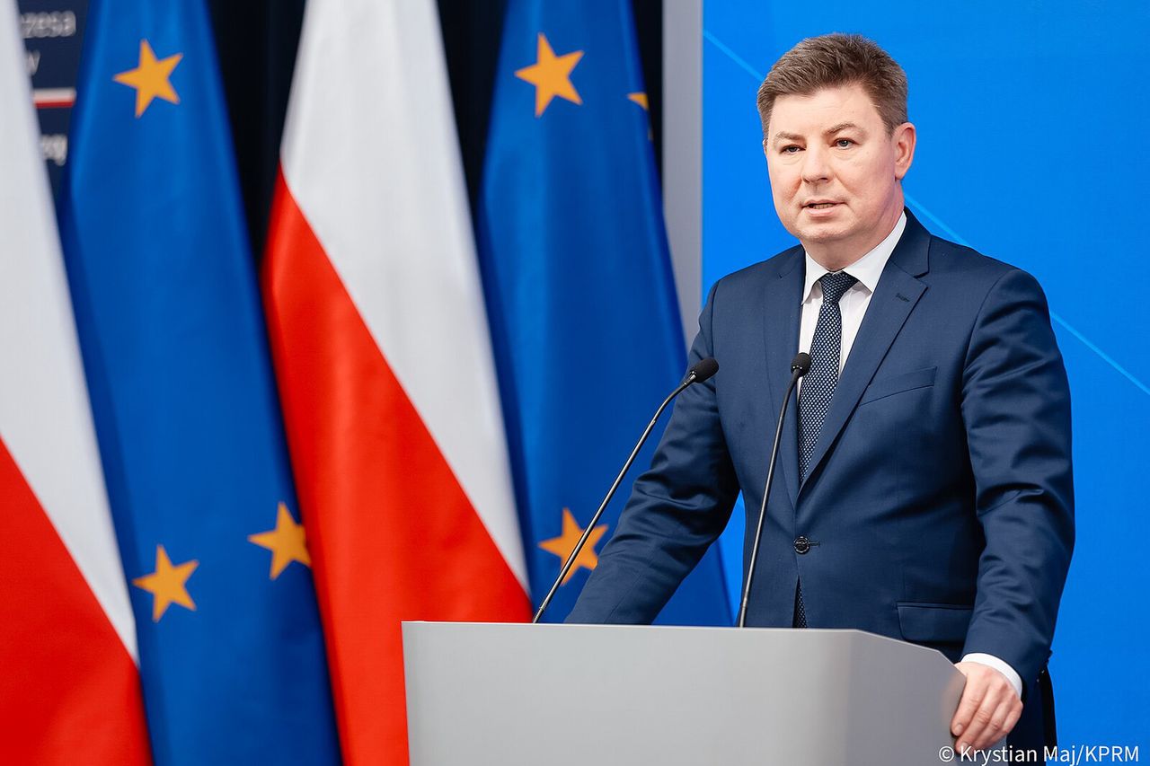 Jan Grabiec o wecie Nawrockiego. "To wchodzenie w szkodę rządowi"