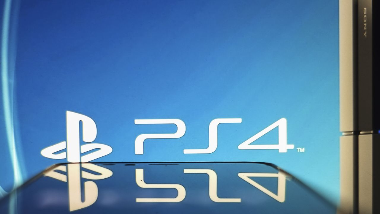 Sony szuka luk w zabezpieczeniach PS4 /Fot. GettyImages