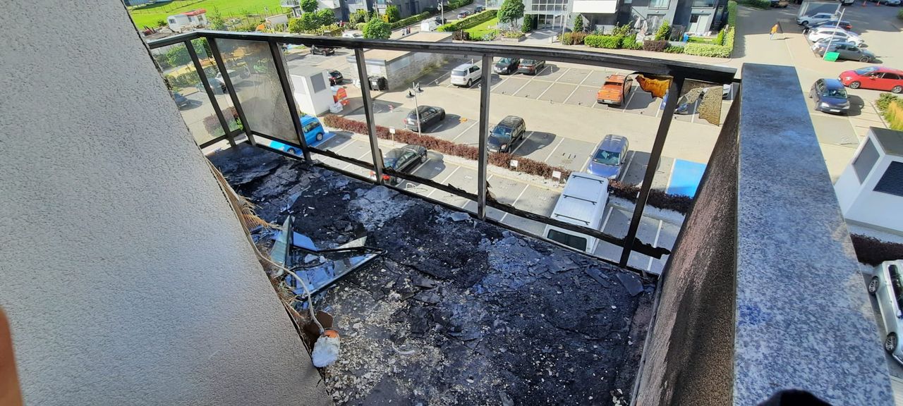Gdańsk. Pożar wybuchł na balkonie jednego z mieszkań w bloku