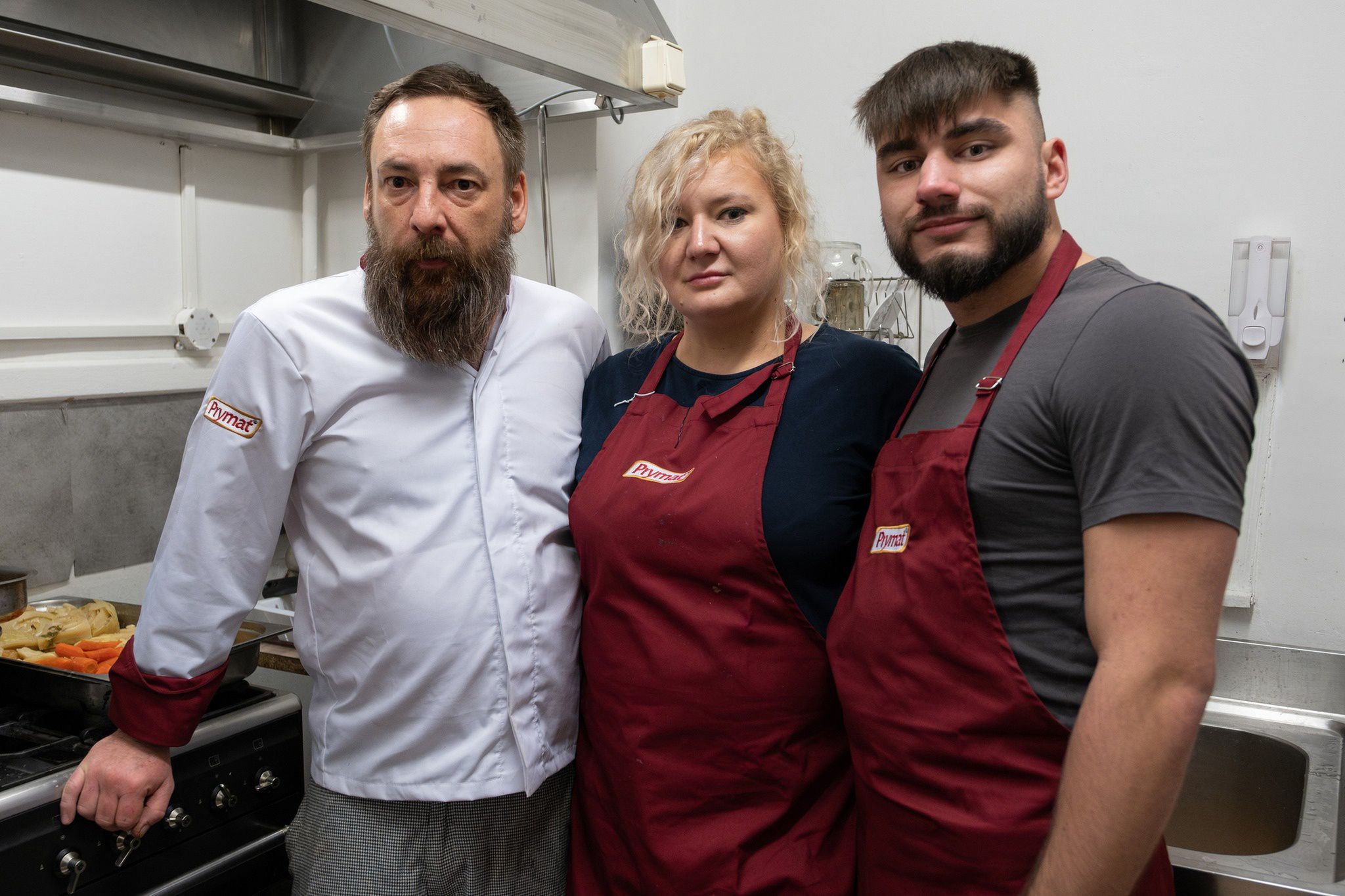 Załoga restauracji "Świńskie Sprawki"