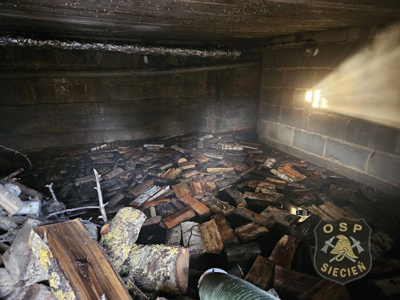 Interwencja strażaków - zalana piwnica w miejscowości Siecień!