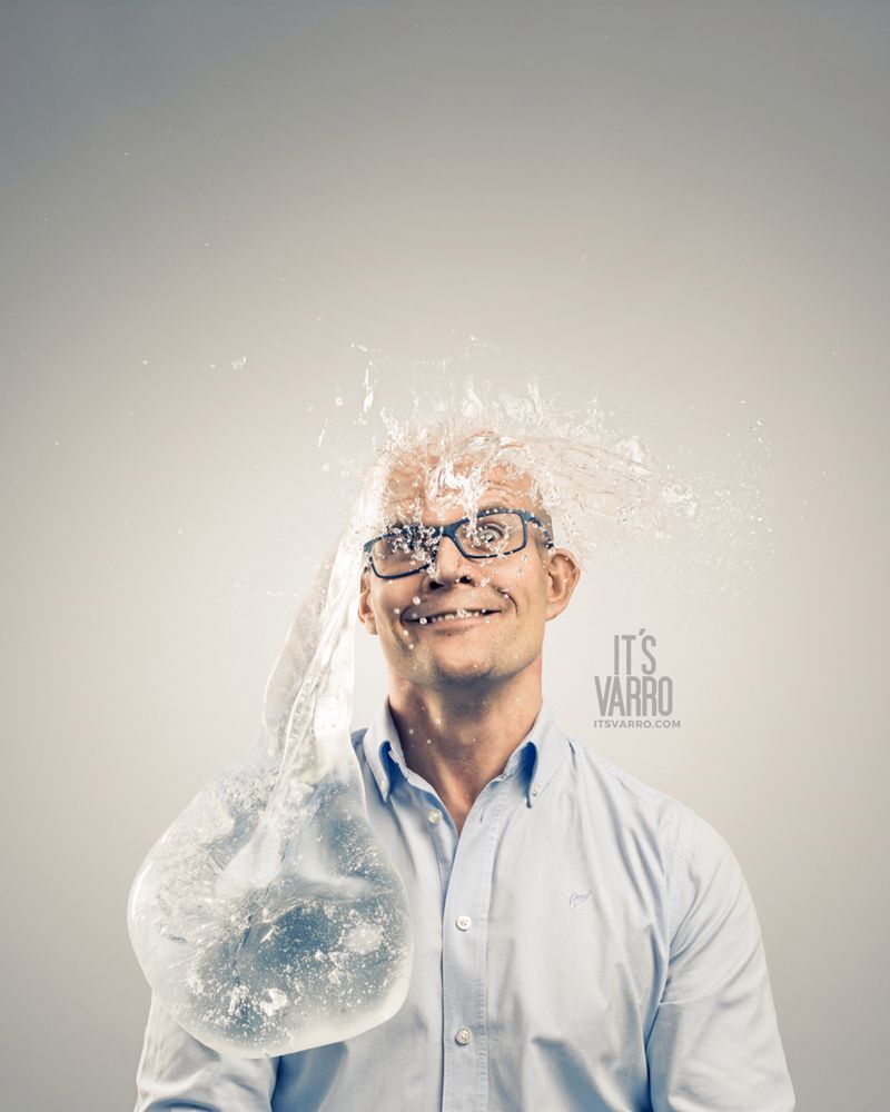 Condom Challenge – śmieszny projekt portretowy Andreasa Varro 10
