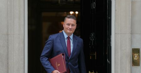 Strzały Rosjan u wybrzeży Anglii. Brytyjski MON grzmi