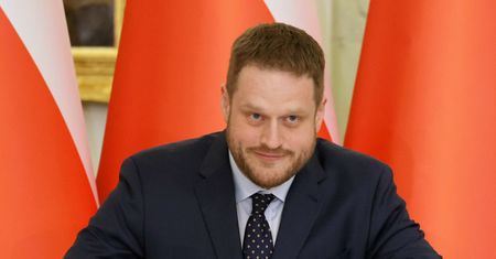 "Tak, dostałem podwyżkę". Cieszyński podaje konkretną kwotę