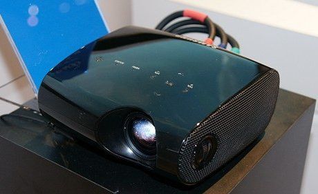 CES 2008 – mini projektor Samsung SP-P400 1