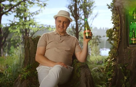 Adam Woronowicz "w swoim tempie" reklamuje piwo Łomża Pils (wideo)