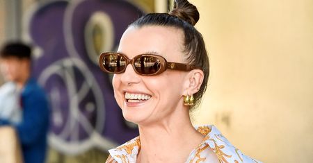 Pokazała genialny look na wiosnę. Dzwony rzucały się w oczy
