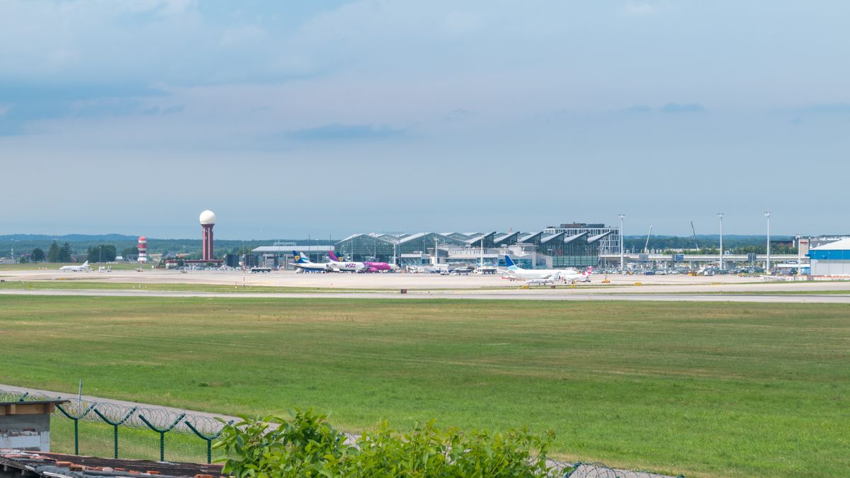 Lotnisko w Gdańsku jeszcze bardziej rozwija swoje skrzydła 