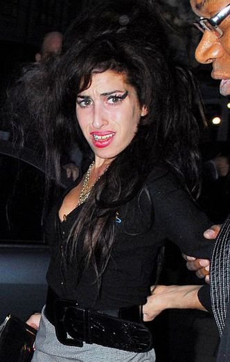 Amy Winehouse poleci na Grammy?!