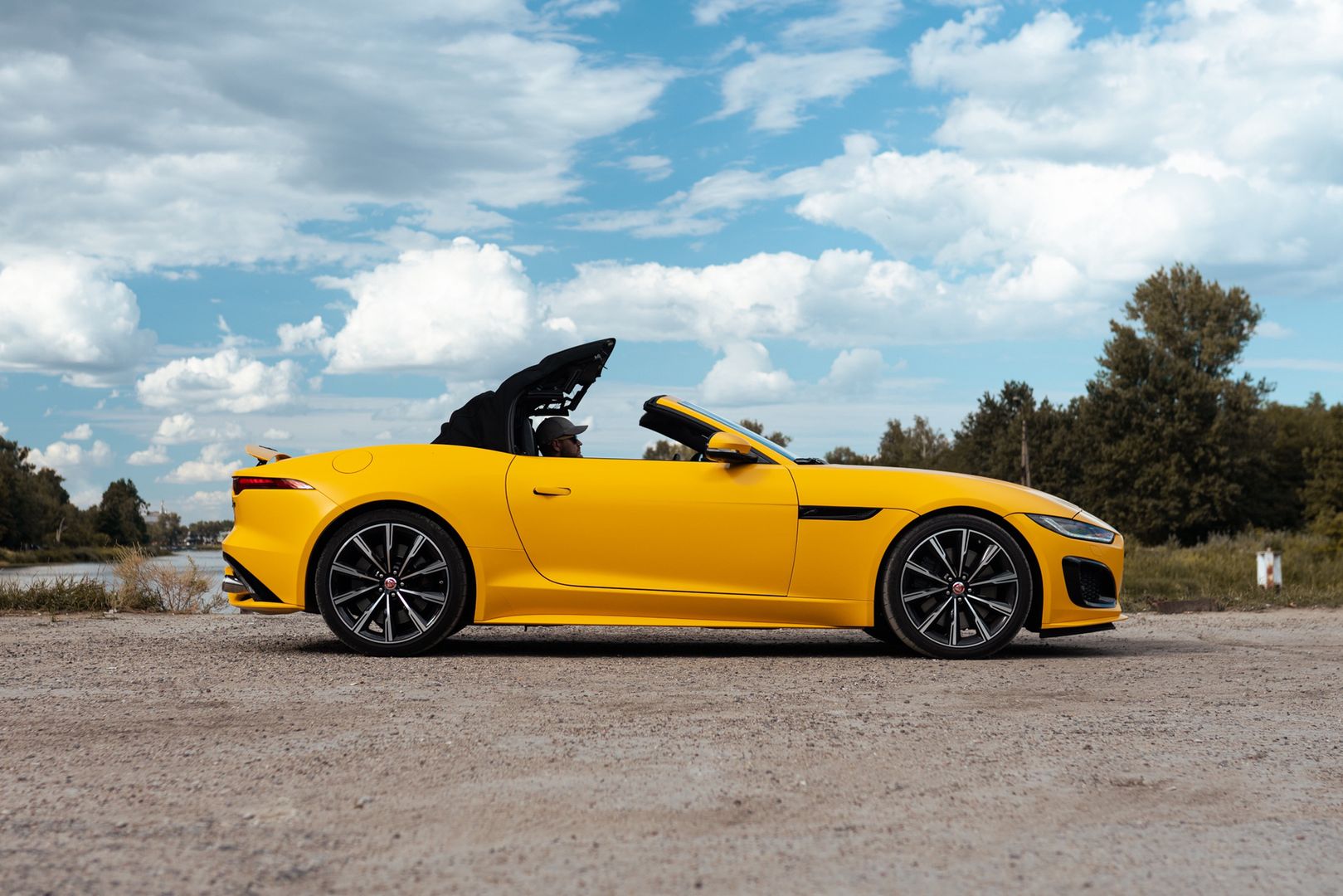 Jaguar F-Type R Convertible