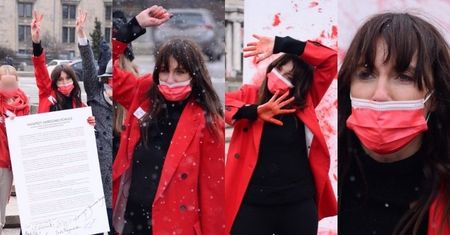 Zaangażowana Dominika Kulczyk protestuje pod Pałacem Kultury umazana czerwoną farbą (ZDJĘCIA)