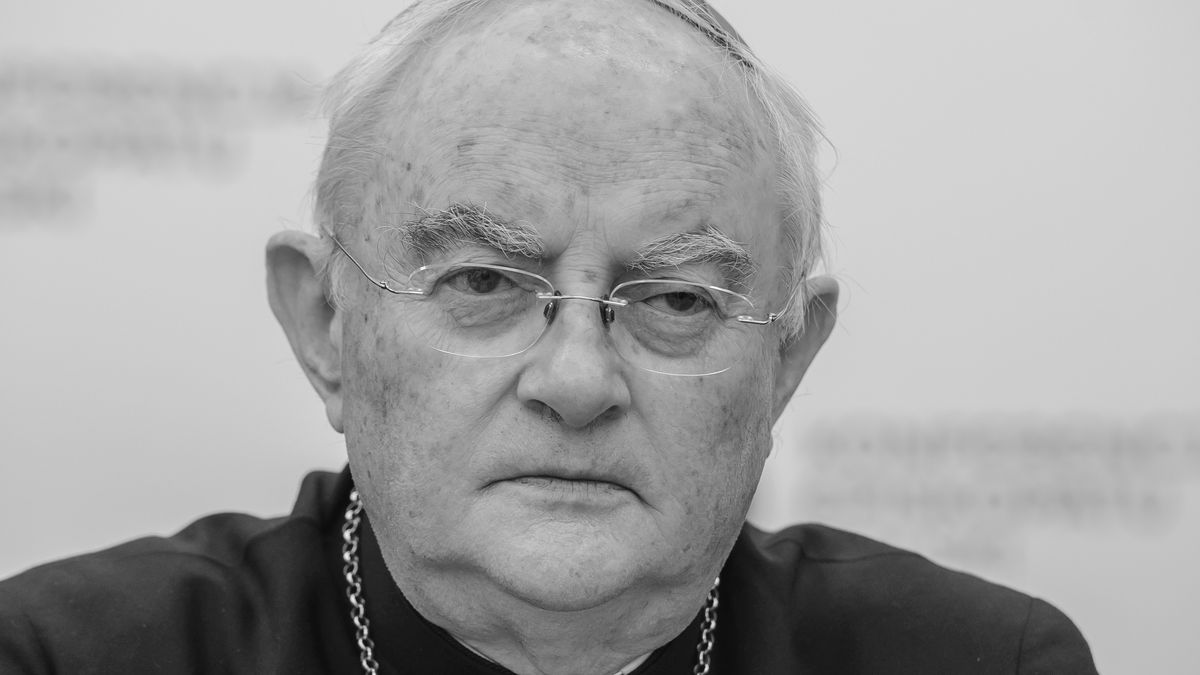 Abp Henryk Hoser nie żyje.