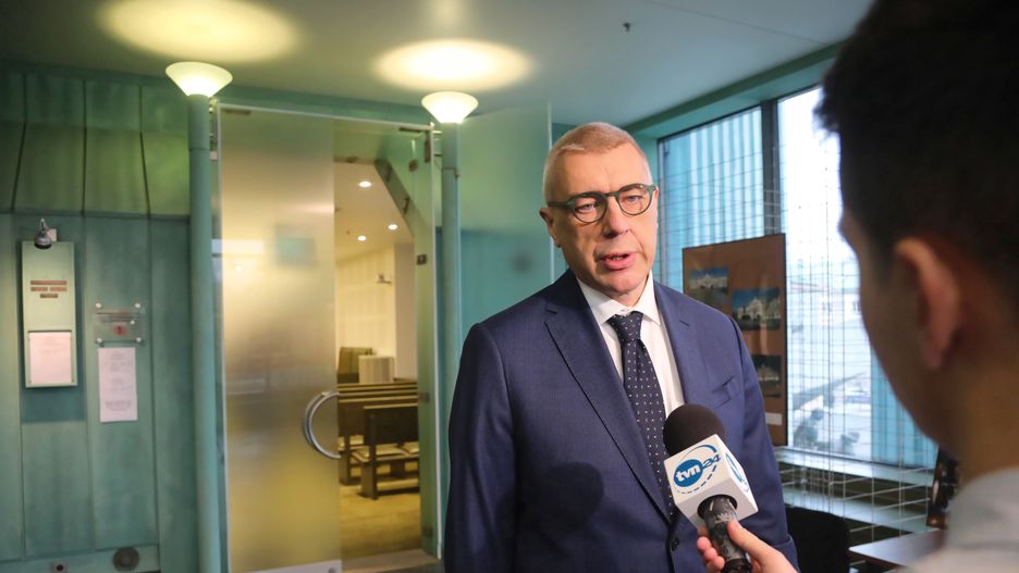 Koronawirus w Polsce. Łukasz G. zgłosił się z prośbą o pomoc do Romana Giertycha (zdjęcie ilustracyjne)