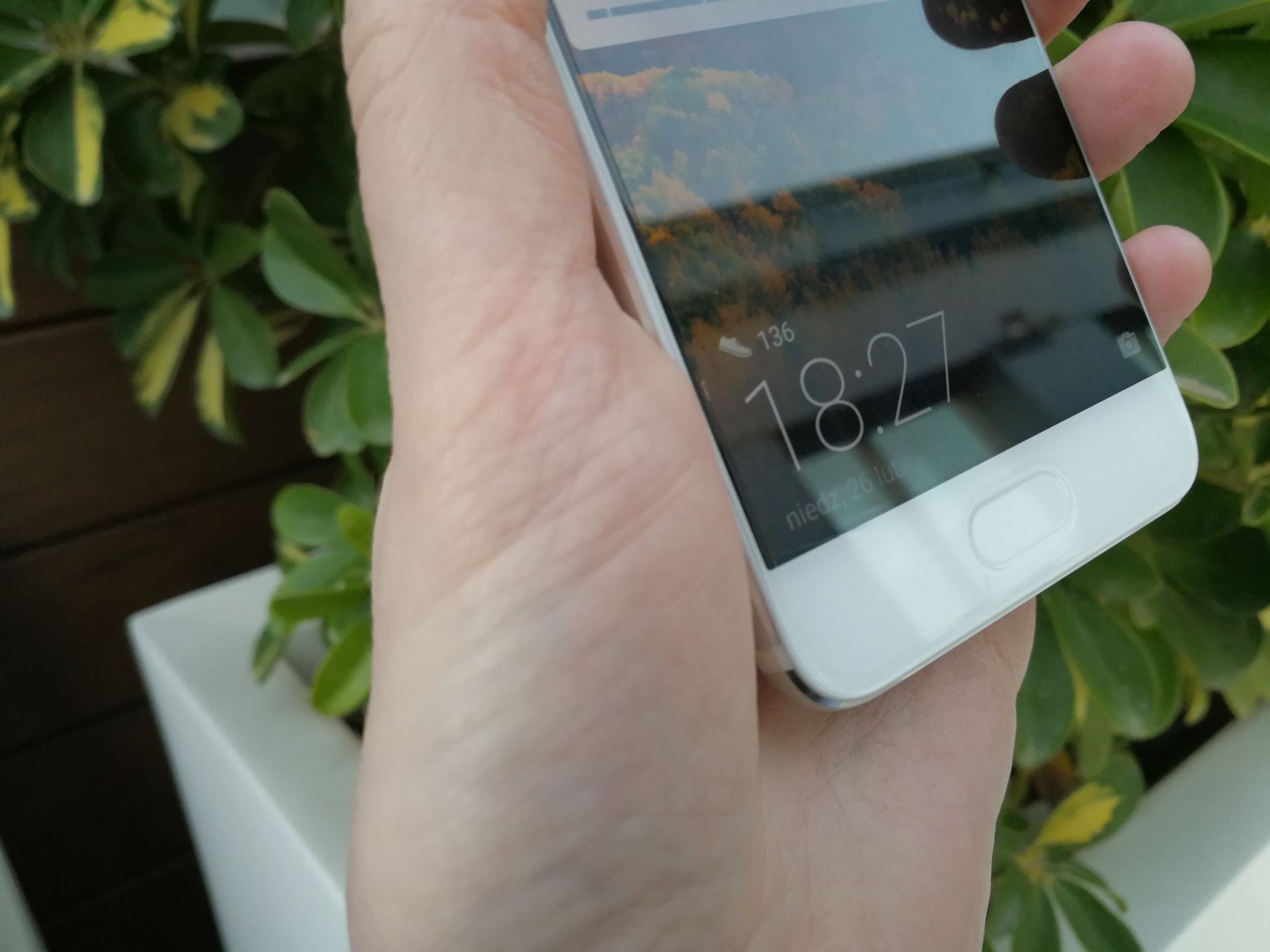 Huawei P10 to logiczna kontynuacja poprzednich modeli. Rewolucji nie ma [pierwsze wrażenia] 2