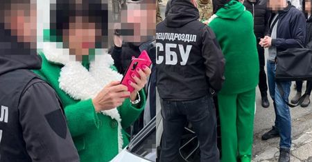 Zatrzymanie w biały dzień na środku ulicy. Grozi jej 10 lat więzienia